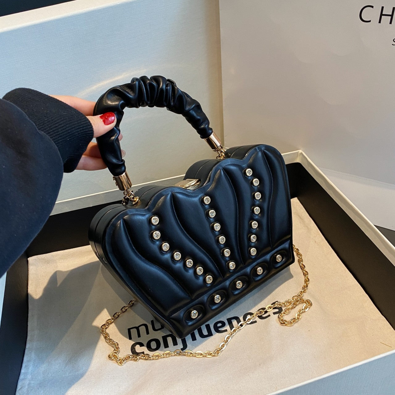Luxury Fit for a Queen ๐