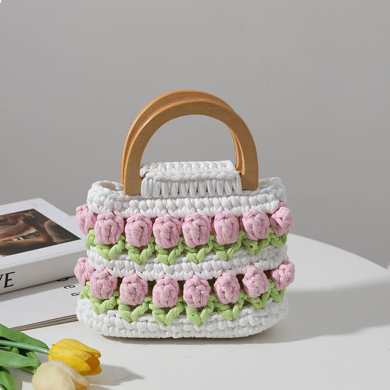 Tulip Clutch