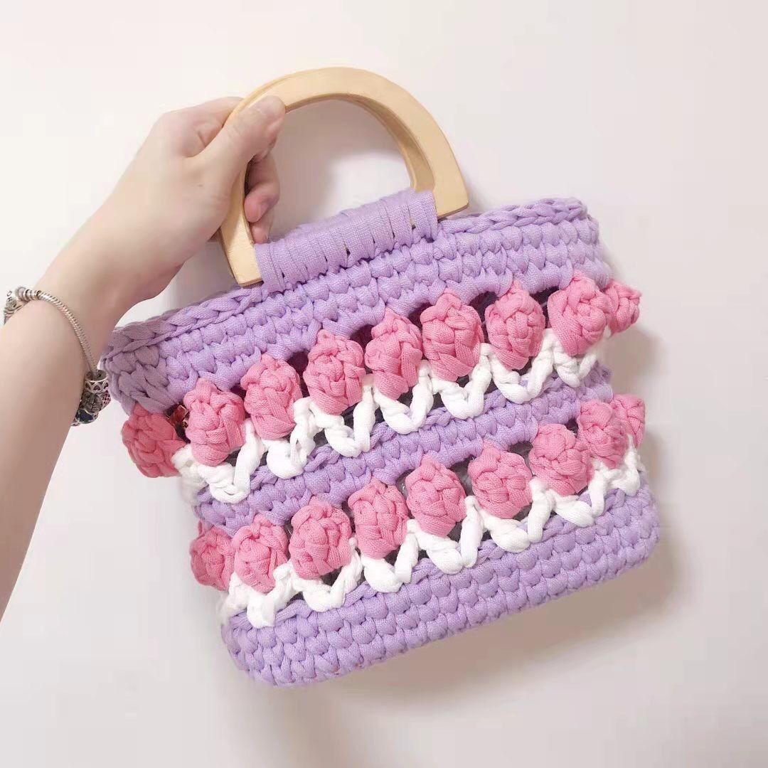 Tulip Clutch