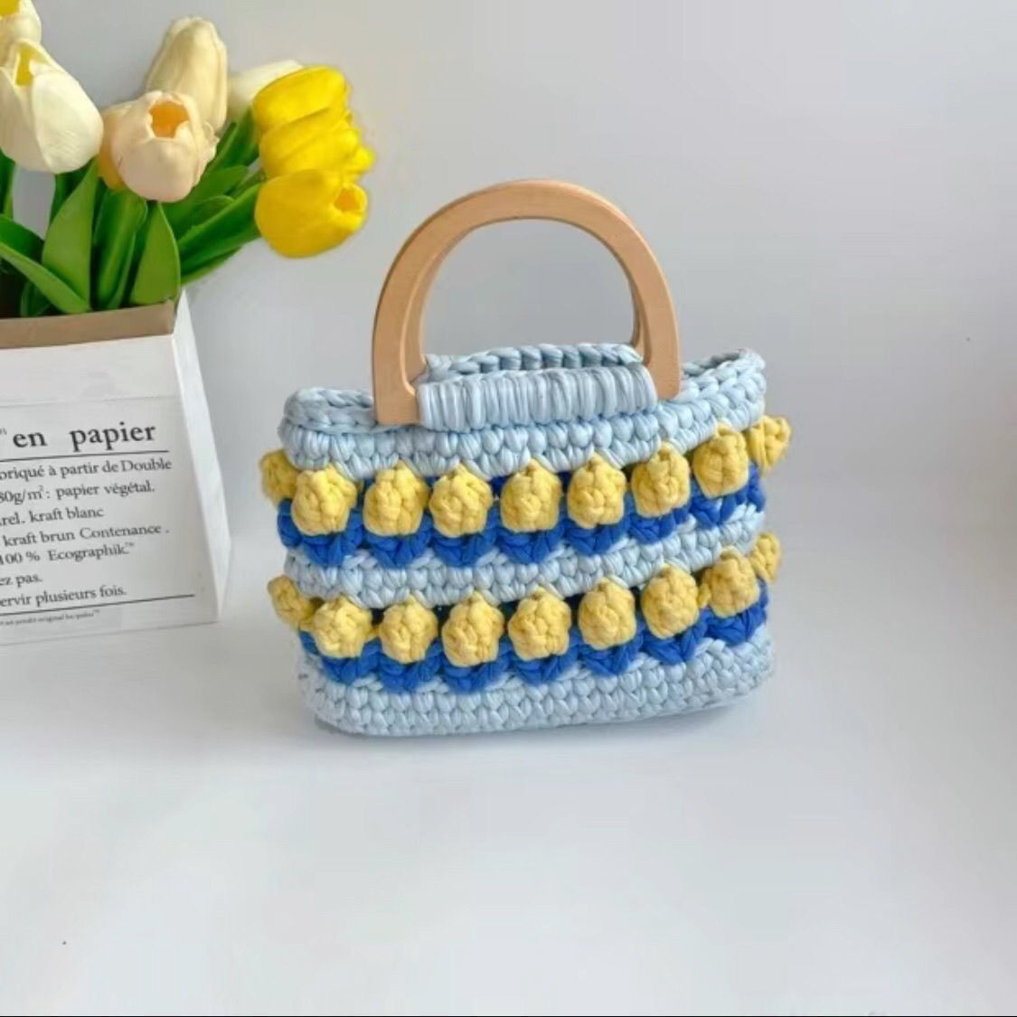 Tulip Clutch