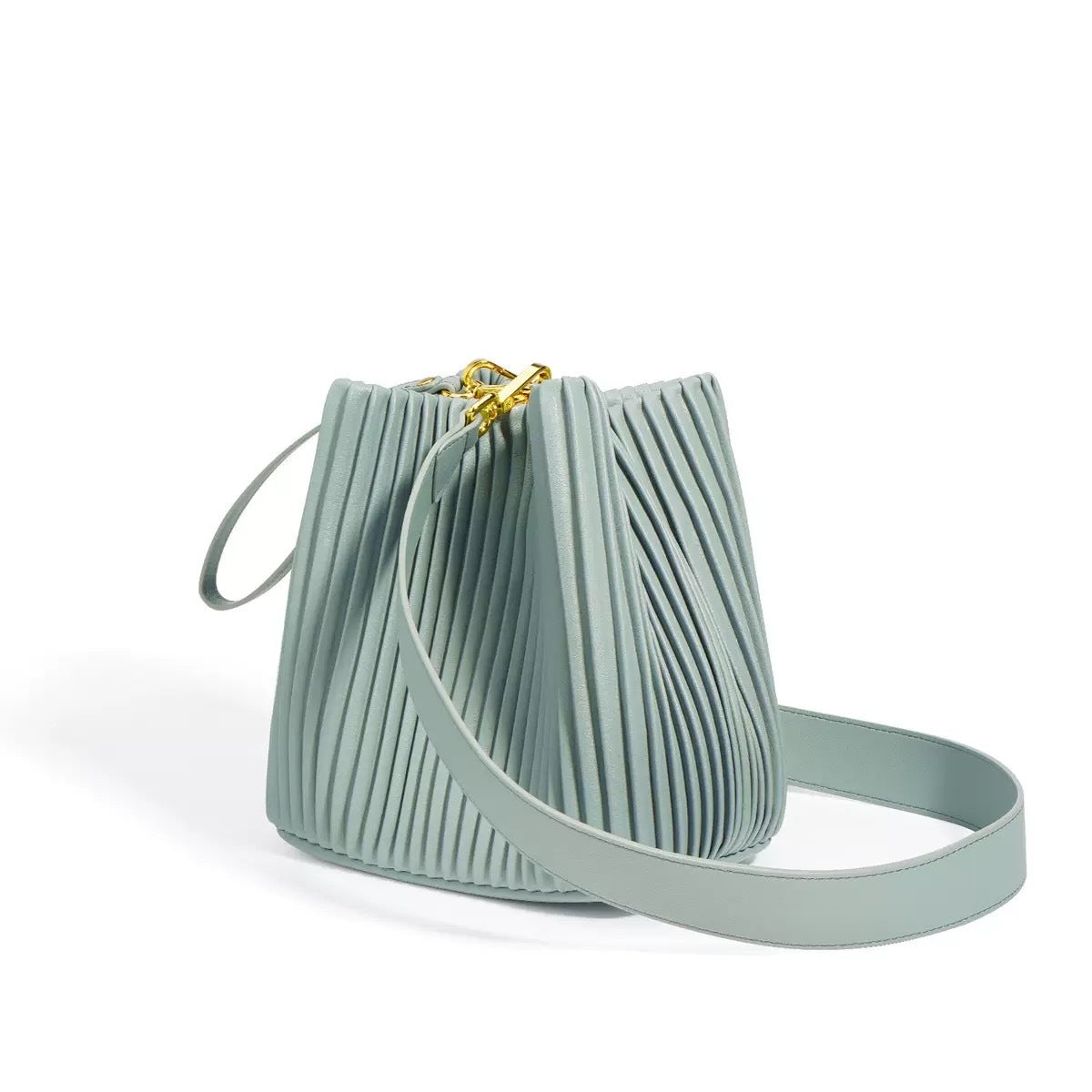 The BreezeChic Bag