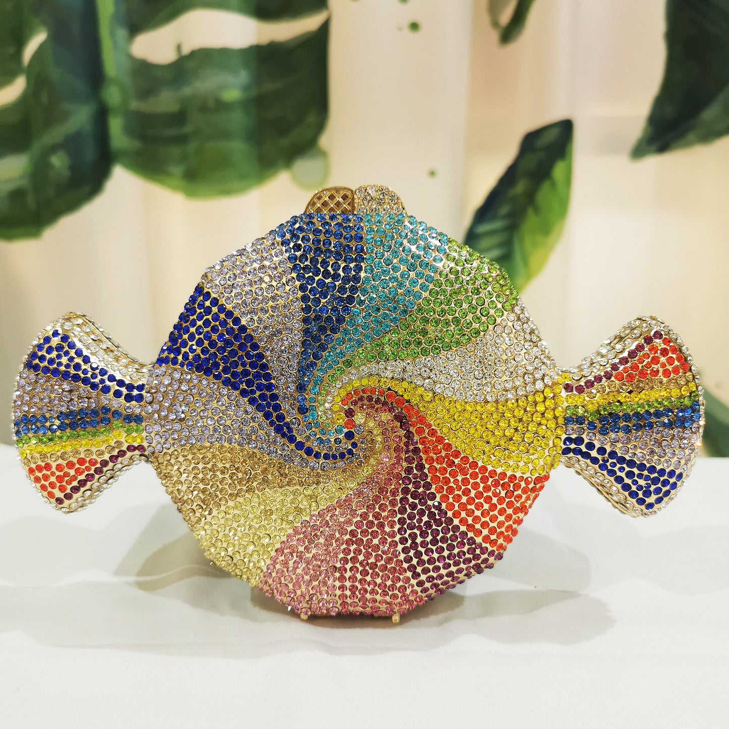 The CrystalCandy Clutch