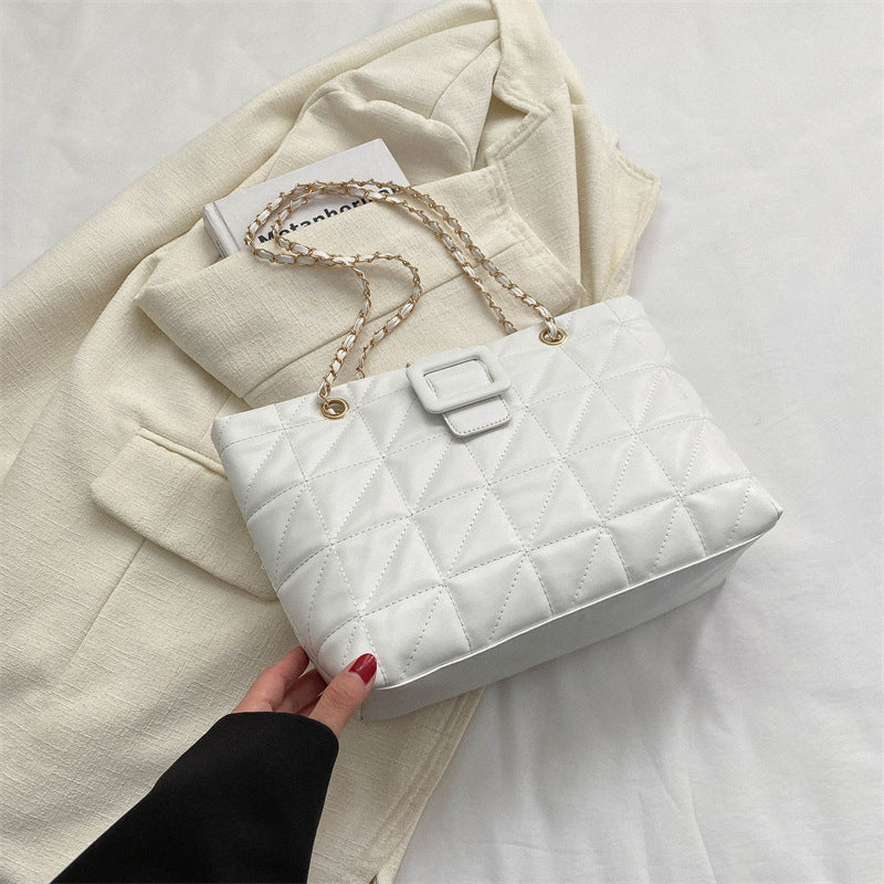 The LuxeLink Shoulder Bag
