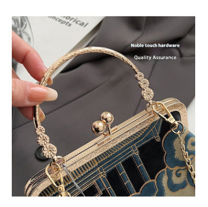 The Empress Clutch