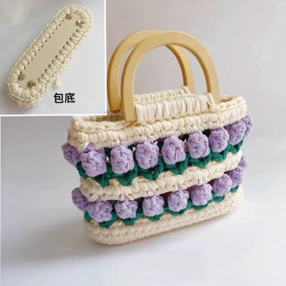 Tulip Clutch