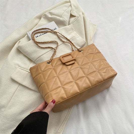The LuxeLink Shoulder Bag