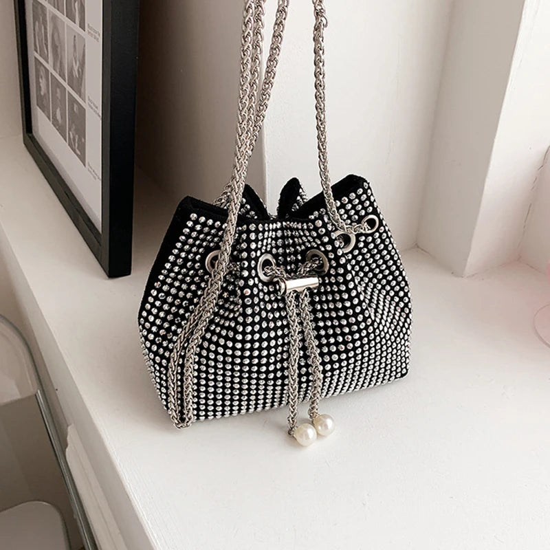 Glamora Luxe