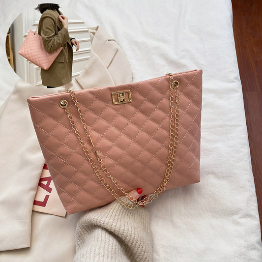 Chainé Chic